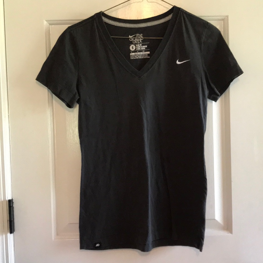 Nike tee